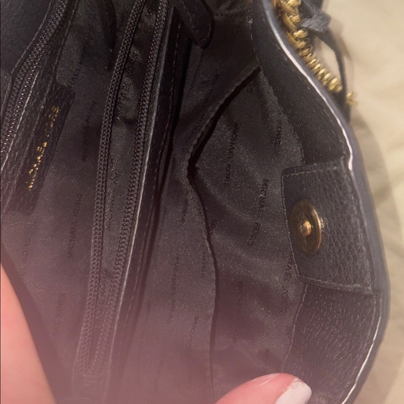 Michael Kors Black Shoulder Bag with Gold Chain - Picture 16 of 16